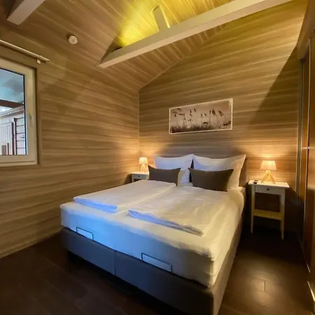 Seeblick With View And Private Sauna