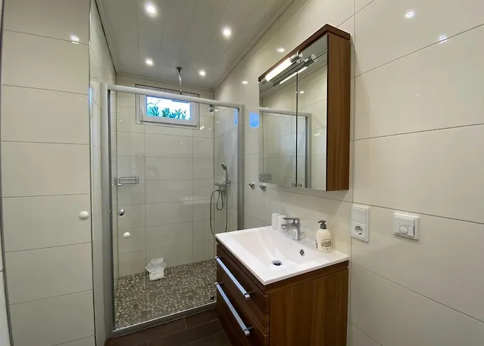 Chalet Seeblick With View And Private Sauna